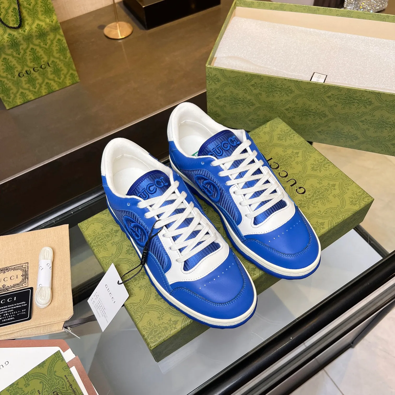 👟👟Ex-factory price 520👟👟 Top version, full styling effect, instant sales of the common practice of soft treading in the market, 💣💣💣Gucci2023 early spring Gucci G home latest hot style MAC80 sports shoes couple style casual retro distressed dirty shoes small dirty shoes small white shoes🌸🌸🌸 original purchase and development Production Gucci MAC80 new hot-selling series. The exquisite and compact interlocking double G logo romantically interprets the aesthetic concept of this series. Made of off-white leather, ▪️Material: original customized imported first-layer cowhide ▪️Inner lining: original customized imported breathable mesh ▪️Outsole: original molded two-color TPU outsole ▪️Sole thickness: 3CM ▪️Size: women's 35-40 / men's 39-45